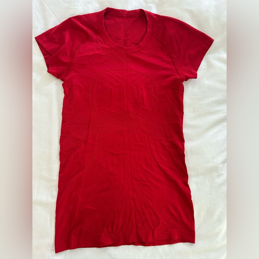 Lululemon Athletica Red Fitted Short Sleeve T-Shirt